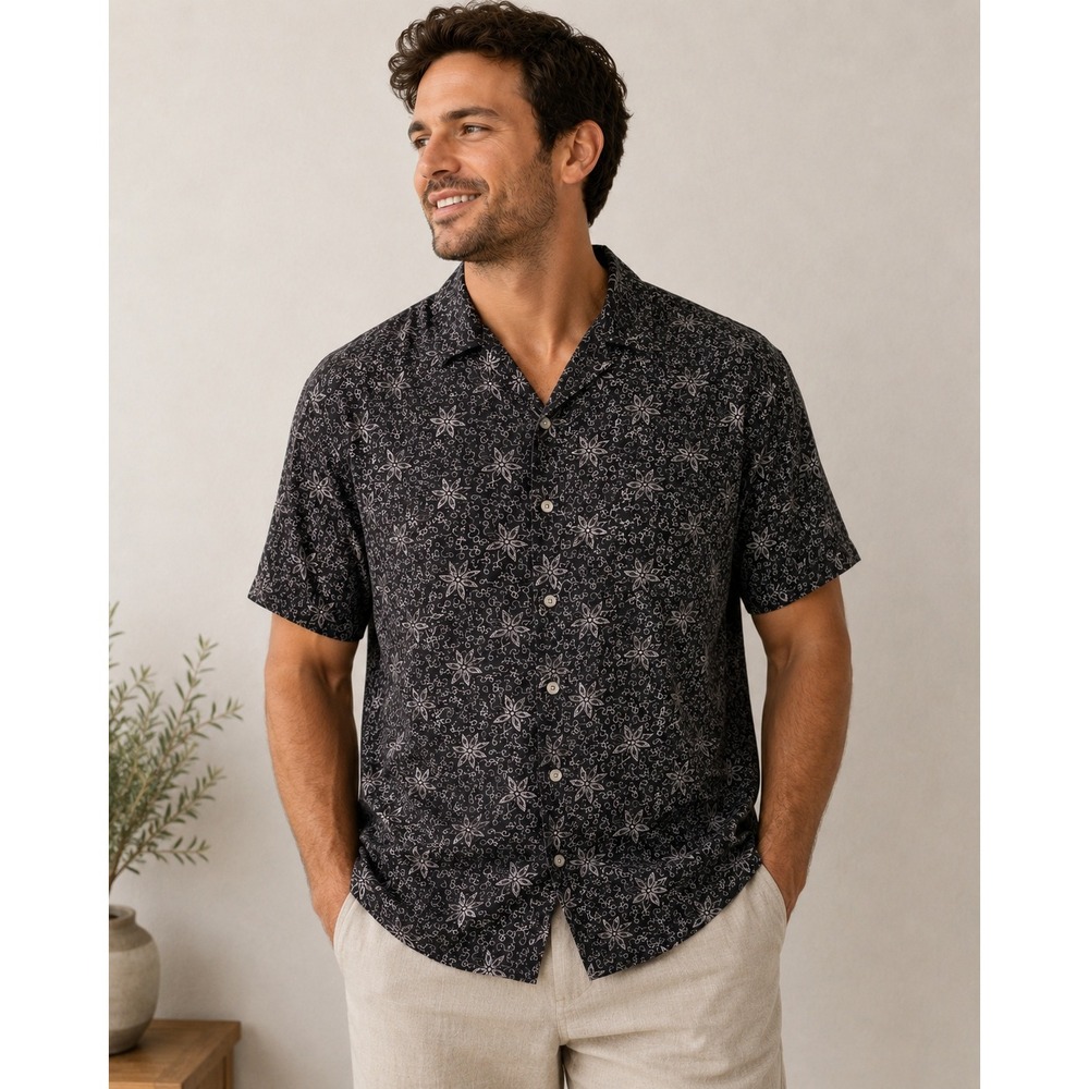 Vintage Untied Men's 100% Silk Floral Paisley Button Up Shirt M Short Sleeve